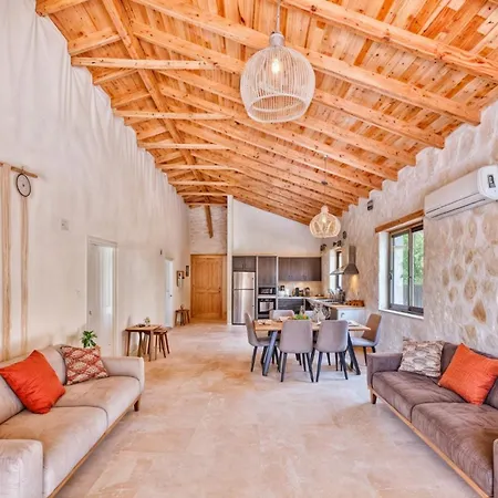 Samas - Doganin Kalbine Kuecuek Bir Kacamak Villa Kaş